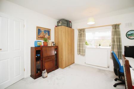 3 bedroom Semi-detached house for sale in Fieldgate Crescent, Birstall, LE4