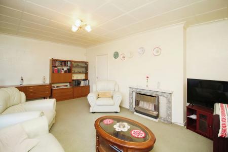 3 bedroom Semi-detached house for sale in Fletchers Way, East Goscote, LE7