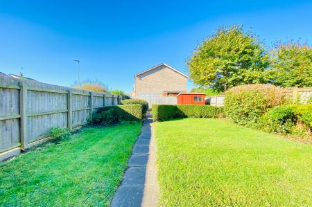 3 bedroom Semi-detached house for sale in Fletchers Way, East Goscote, LE7