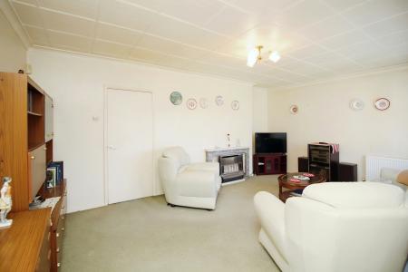 3 bedroom Semi-detached house for sale in Fletchers Way, East Goscote, LE7