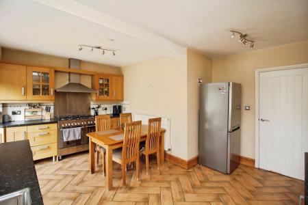 4 bedroom Detached house for sale in Fletchers Way, East Goscote, LE7