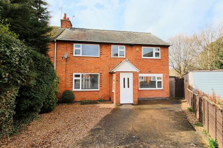 4 bedroom Semi-detached house for sale in Forest Avenue, Thurmaston, LE4