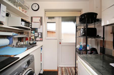 4 bedroom Semi-detached house for sale in Forest Avenue, Thurmaston, LE4