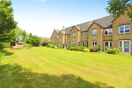 1 bedroom Flat for sale in Forge Court, Syston, LE7