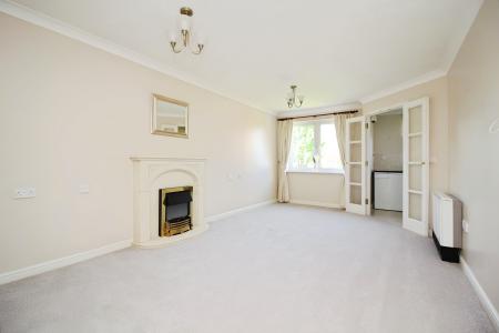 1 bedroom Flat for sale in Forge Court, Syston, LE7