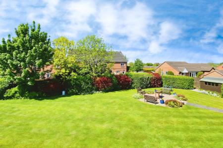 1 bedroom Flat for sale in Forge Court, Syston, LE7