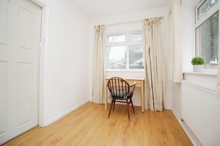 2 bedroom Detached bungalow for sale in Fosse Way, Syston, LE7