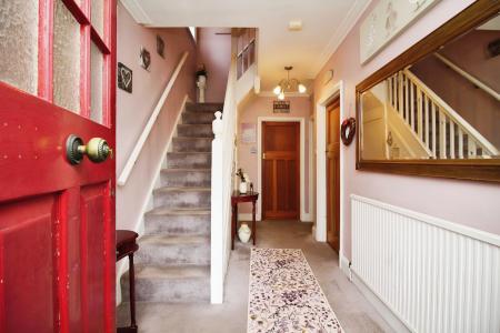 3 bedroom Semi-detached house for sale in Fosse Way, Syston, LE7