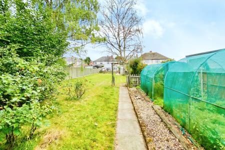 3 bedroom Semi-detached house for sale in Fosse Way, Syston, LE7