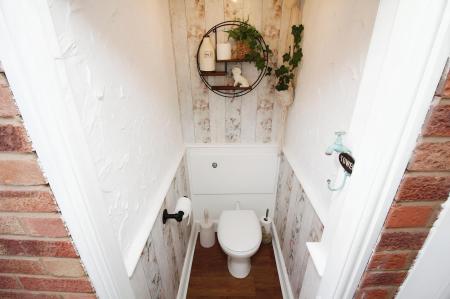 3 bedroom Detached house for sale in Fosse Way, Syston, LE7