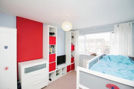 3 bedroom Semi-detached house for sale in Fox Hollow, East Goscote, LE7