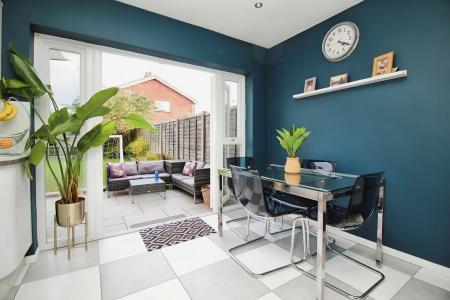 3 bedroom Semi-detached house for sale in Fox Hollow, East Goscote, LE7