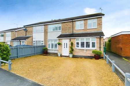 Foxglove Close, East Goscote, LE7