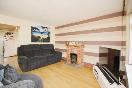 3 bedroom Semi-detached house for sale in Foxglove Close, East Goscote, LE7