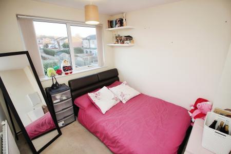 3 bedroom Semi-detached house for sale in Foxglove Close, East Goscote, LE7