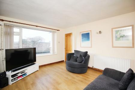 3 bedroom Semi-detached house for sale in Foxglove Close, East Goscote, LE7