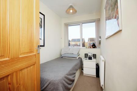 3 bedroom Semi-detached house for sale in Foxglove Close, East Goscote, LE7