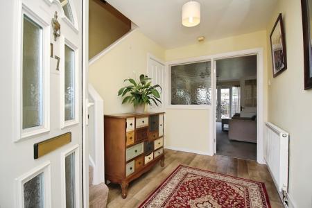 3 bedroom Terraced House for sale in Gardenfield Road, Thurmaston, LE4