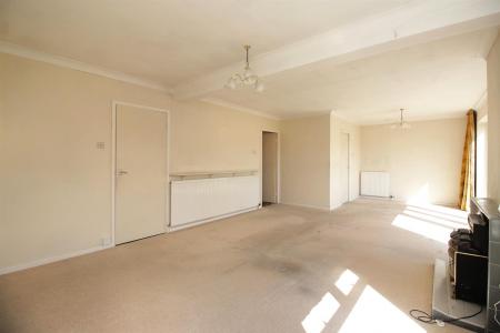 3 bedroom Bungalow for sale in Glebe Road, Queniborough, LE7