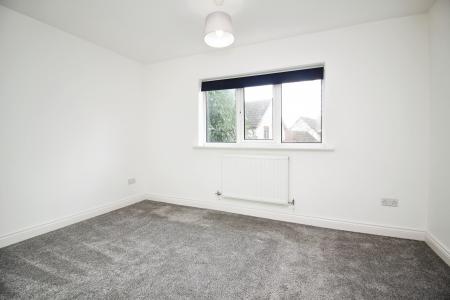 2 bedroom Link detached house for sale in Glebelands Road, Glebelands, Leicester, LE4