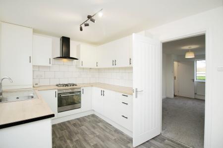 2 bedroom Link detached house for sale in Glebelands Road, Glebelands, Leicester, LE4