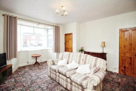 3 bedroom End of terrace house for sale in Gleneagles Avenue, Rushey Mead, LE4