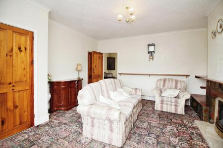 3 bedroom End of terrace house for sale in Gleneagles Avenue, Rushey Mead, LE4