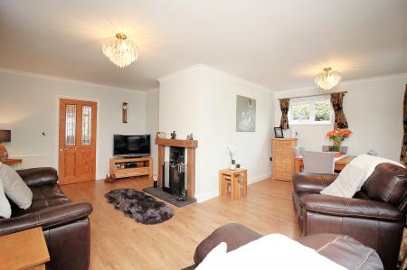 3 bedroom Detached house for sale in Glenfield Frith Drive, Glenfield, LE3