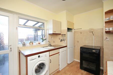 3 bedroom Semi-detached bungalow for sale in Goodes Lane, Syston, LE7