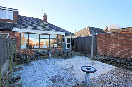 3 bedroom Semi-detached bungalow for sale in Goodes Lane, Syston, LE7