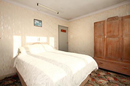 3 bedroom Semi-detached bungalow for sale in Goodes Lane, Syston, LE7