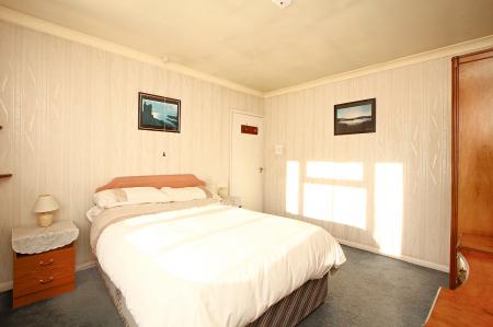 3 bedroom Semi-detached bungalow for sale in Goodes Lane, Syston, LE7