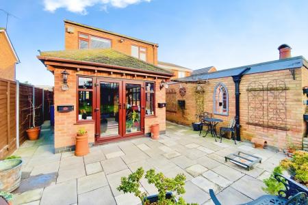 3 bedroom Detached house for sale in Goodes Lane, Syston, LE7
