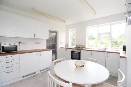 3 bedroom Semi-detached house for sale in Goscote Hall Road, Birstall, LE4
