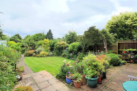 3 bedroom Semi-detached house for sale in Goscote Hall Road, Birstall, LE4