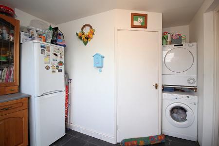 3 bedroom Semi-detached house for sale in Goscote Hall Road, Birstall, LE4