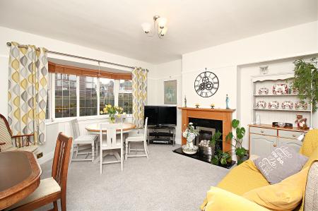 3 bedroom Semi-detached house for sale in Goscote Hall Road, Birstall, LE4