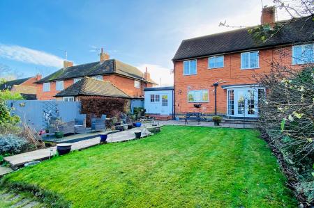 3 bedroom Semi-detached house for sale in Goscote Hall Road, Birstall, LE4