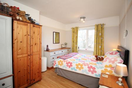 3 bedroom Semi-detached house for sale in Goscote Hall Road, Birstall, LE4