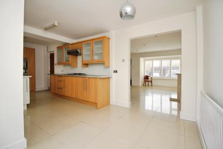 4 bedroom Semi-detached house for sale in Greensward, East Goscote, LE7