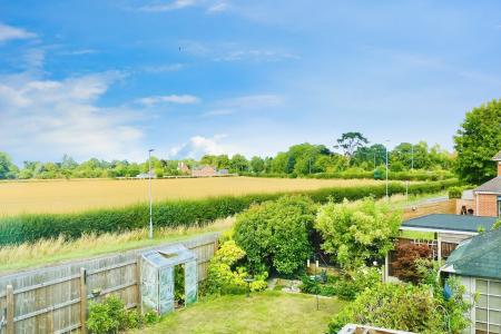 4 bedroom Semi-detached house for sale in Greensward, East Goscote, LE7