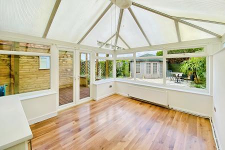 4 bedroom Semi-detached house for sale in Greensward, East Goscote, LE7