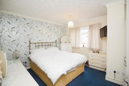 2 bedroom Detached bungalow for sale in Griffin Close, Thurmaston, LE4