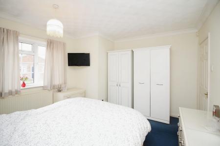 2 bedroom Detached bungalow for sale in Griffin Close, Thurmaston, LE4