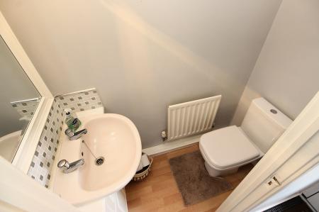 2 bedroom Semi-detached house for sale in Grimston Close, Leicester, LE4