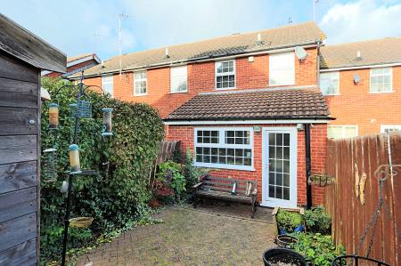 2 bedroom Terraced House for sale in Haddon Close, Syston, LE7