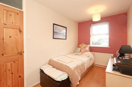 2 bedroom Terraced House for sale in Haddon Close, Syston, LE7