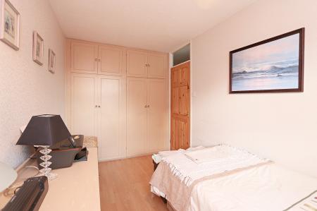 2 bedroom Terraced House for sale in Haddon Close, Syston, LE7