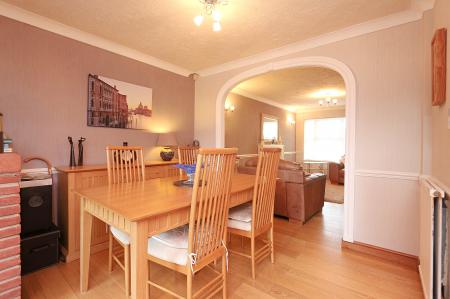 2 bedroom Terraced House for sale in Haddon Close, Syston, LE7