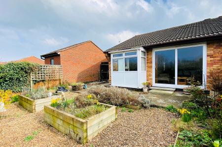2 bedroom Semi-detached bungalow for sale in Halford Street, Syston, LE7